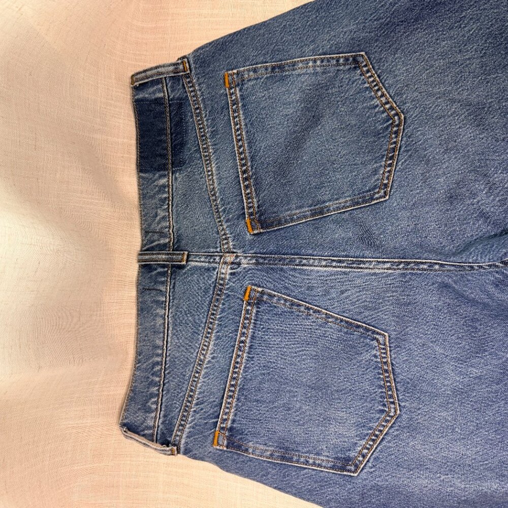 Abercrombie High Rise Wide Leg Jean - Medium Wash - Picture 6 of 7